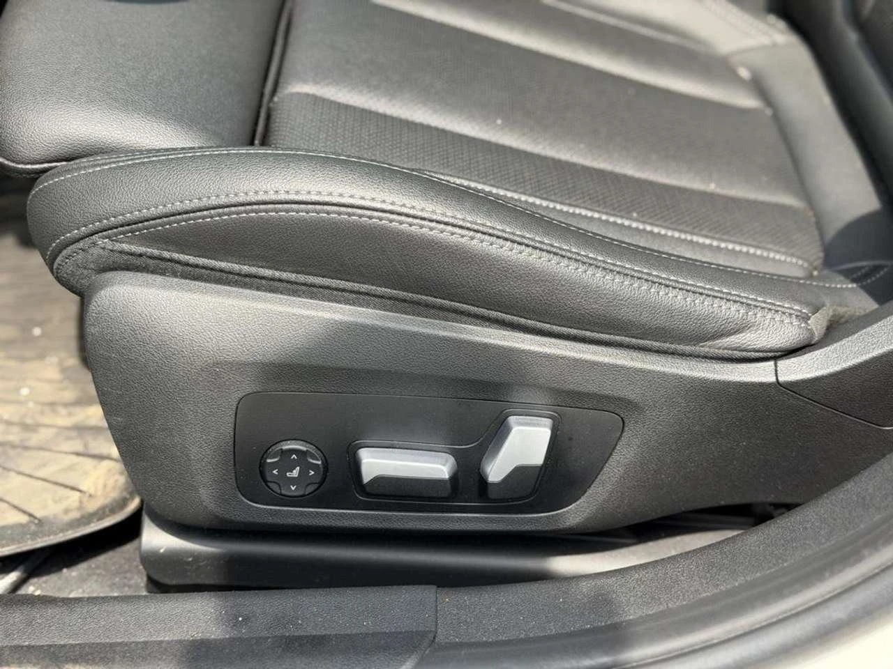 BMW 330 330e xDrive Cuir Bas Kilom?trage | Mobile.bg � ����������� 8
