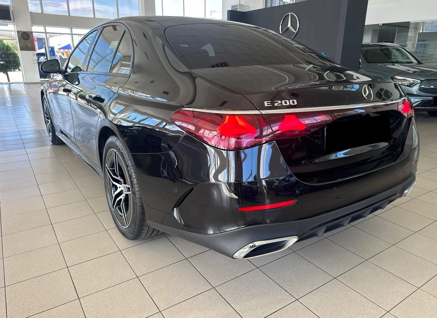 Mercedes-Benz E 200 AMG-Line Sedan | Mobile.bg � ����������� 2