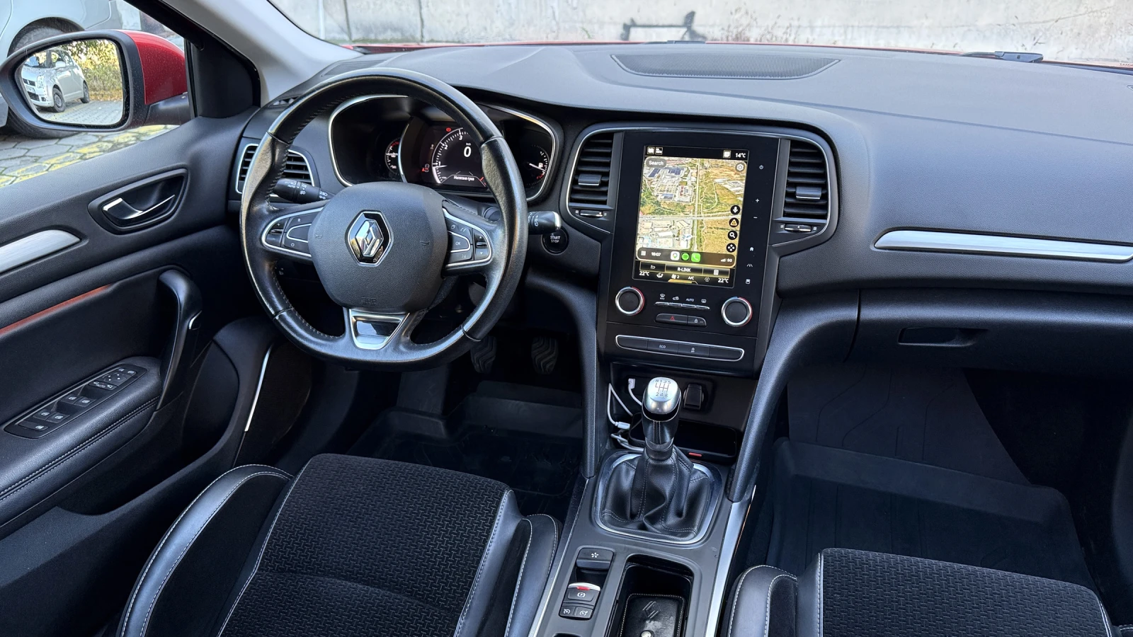 Renault Megane 1.4 TCE Intens, снимка 9 - Автомобили и джипове - 56658104