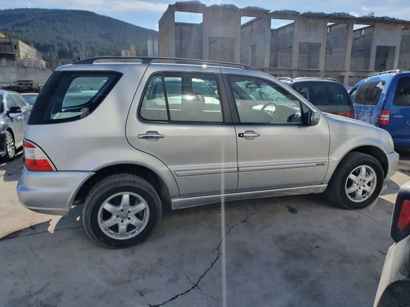 Mercedes-Benz ML 270 2.7 cdi top sustoqnie! 8 broq na chasti, снимка 6 - Автомобили и джипове - 46693047