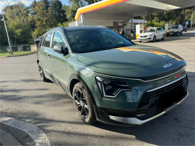 Kia Niro, снимка 1 - Автомобили и джипове - 47559547