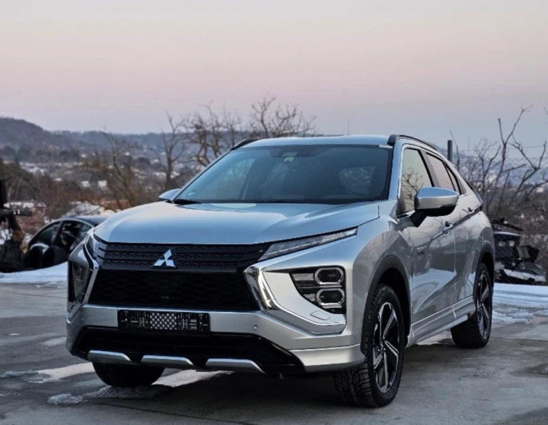 Mitsubishi Eclipse Cross PHEV Топ Състояние, снимка 1 - Автомобили и джипове - 49278878