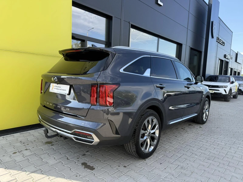 Kia Sorento 4x4 Platinum 2.2 CRDi (202hp) AT8, снимка 8 - Автомобили и джипове - 49824574