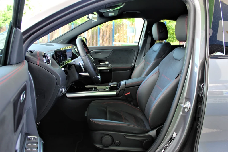 Mercedes-Benz EQA 300/AMG/4MATIC/NIGHT/ CAMERA/ADVANCED/ГОТОВ ЛИЗИНГ, снимка 8 - Автомобили и джипове - 50780067