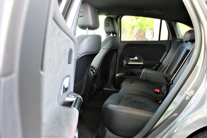 Mercedes-Benz EQA 300/AMG/4MATIC/NIGHT/ CAMERA/ADVANCED/ГОТОВ ЛИЗИНГ, снимка 16 - Автомобили и джипове - 50780067