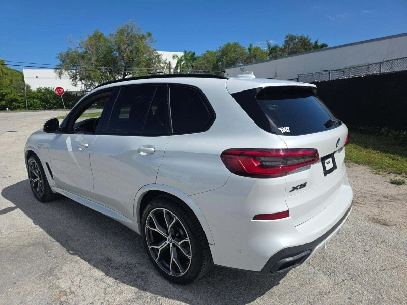 BMW X5 M-pkg* Harman* Soft-Close* Laser* 360* , снимка 2 - Автомобили и джипове - 52317781
