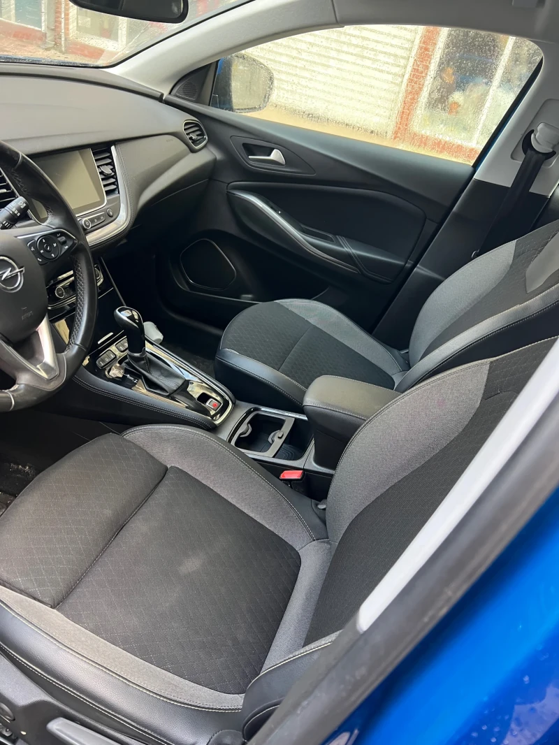 Opel Grandland 1.5, снимка 5 - Автомобили и джипове - 52577271