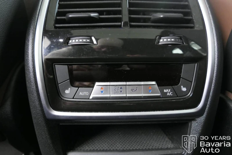 BMW X5 M60i xDrive Sportautomatic, снимка 12 - Автомобили и джипове - 52669851