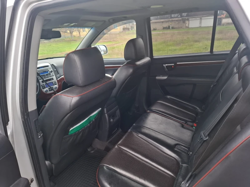 Hyundai Santa fe Hyundai Santa fe 4х4 2.7, V6, GAZ, снимка 14 - Автомобили и джипове - 52868869