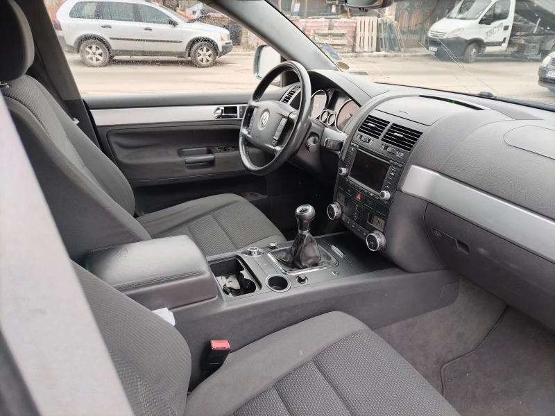 VW Touareg 2.5 tdi r5 , снимка 8 - Автомобили и джипове - 53177263
