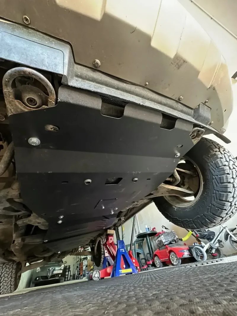 Suzuki Grand vitara 1.9 DDiS, снимка 15 - Автомобили и джипове - 53225666