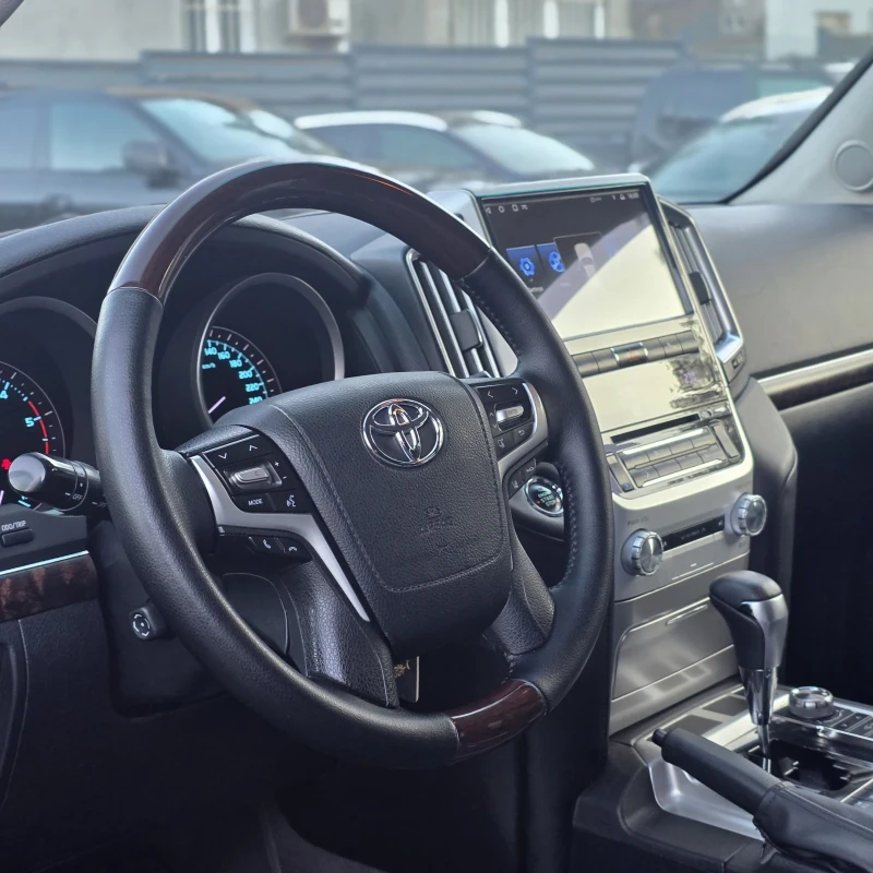 Toyota Land cruiser 4.5D V8/Face 2020, снимка 7 - Автомобили и джипове - 53329064