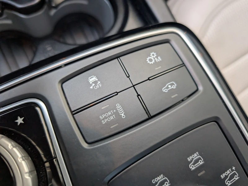 Mercedes-Benz GLE 63 S AMG S 4MATIC - PANO ROOF - NAVI - 360 CAM - DISTRONIC, снимка 12 - Автомобили и джипове - 53421037