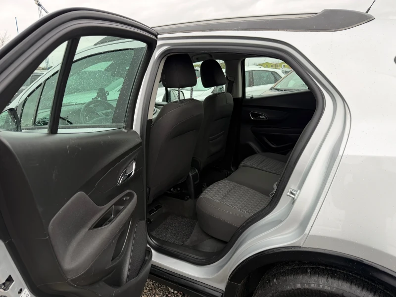 Opel Mokka 1.6 Бензин-Газ, снимка 8 - Автомобили и джипове - 53497274
