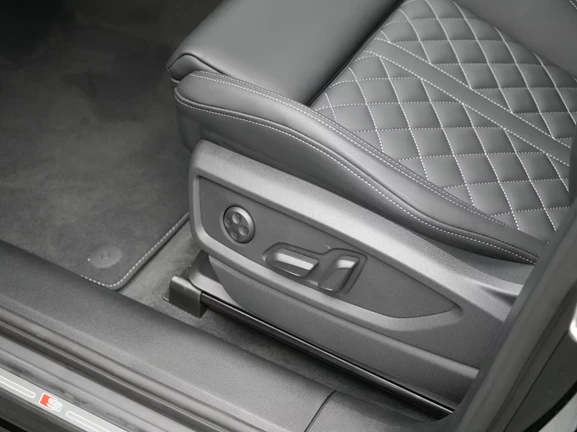 Audi Q5 Sportback 40 TDI Quattro = S-line = Гаранция - изображение 4