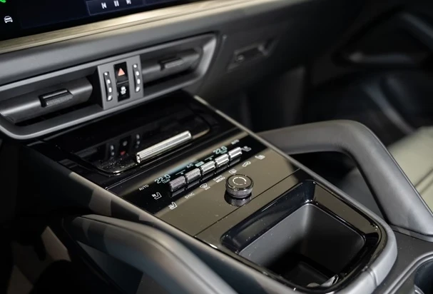 Porsche Cayenne = Black Edition = Гаранция, снимка 9 - Автомобили и джипове - 54046673