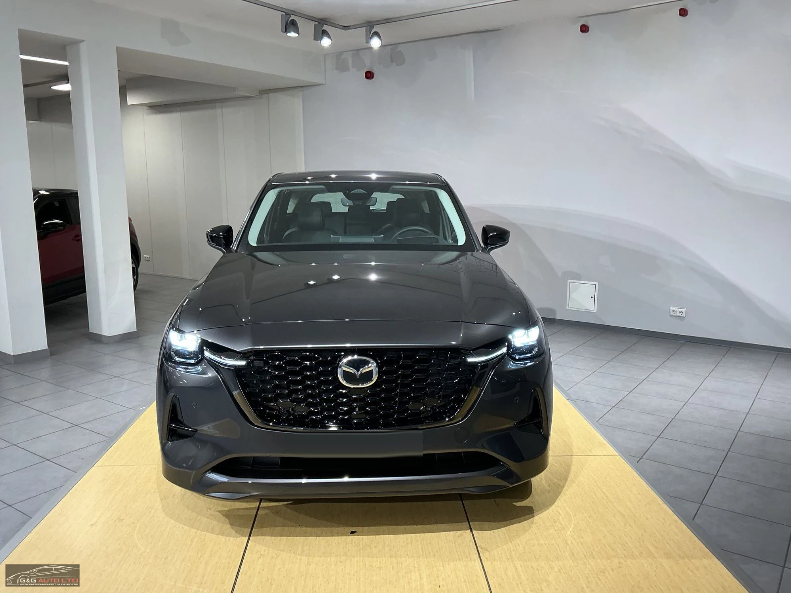 Mazda CX-60 НОВ!PHEV/328HP/HOMURA/4X4/360//PANO/LED/KLESS/624v - изображение 2