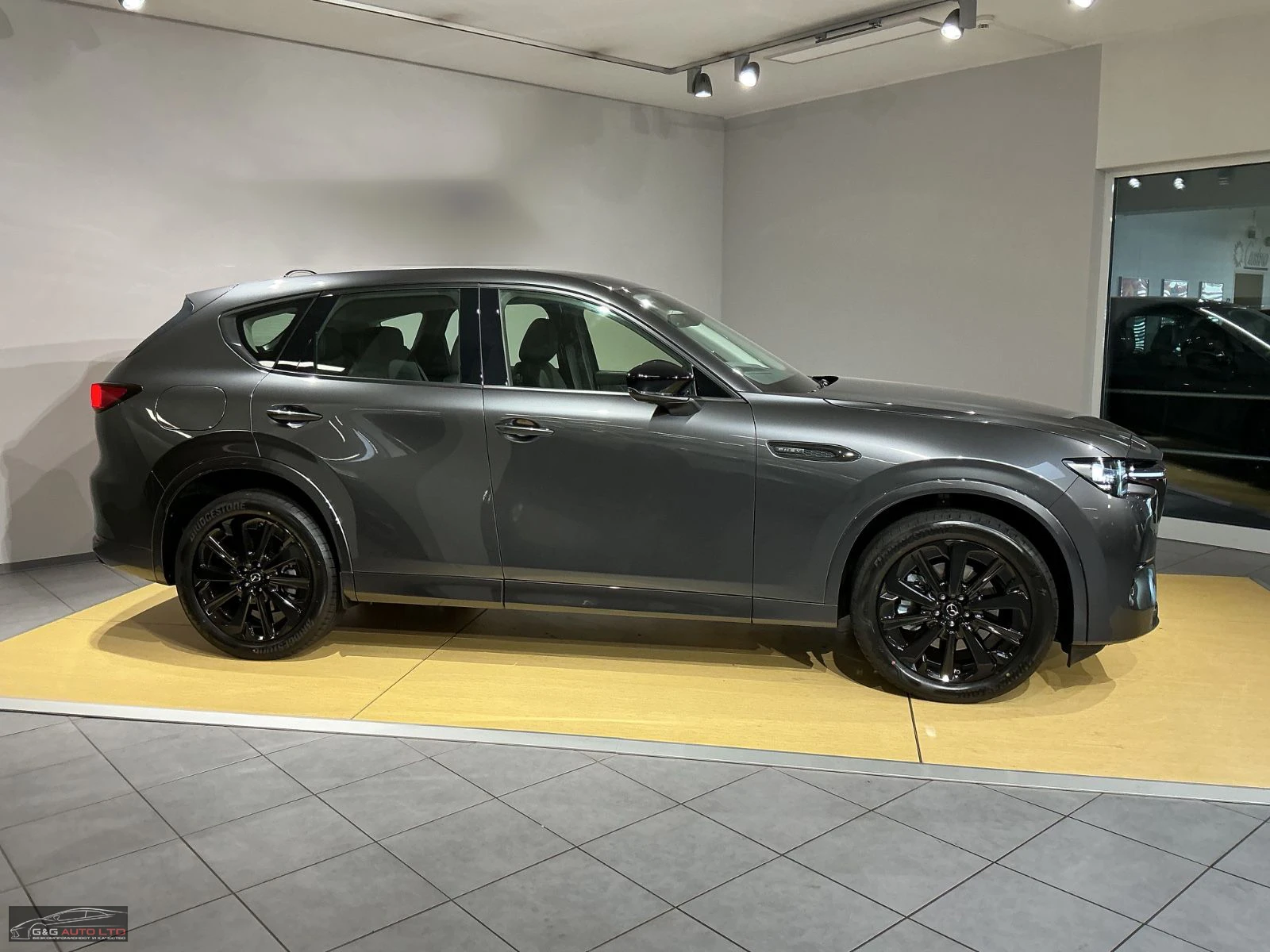 Mazda CX-60 НОВ!PHEV/328HP/HOMURA/4X4/360//PANO/LED/KLESS/624v - изображение 6