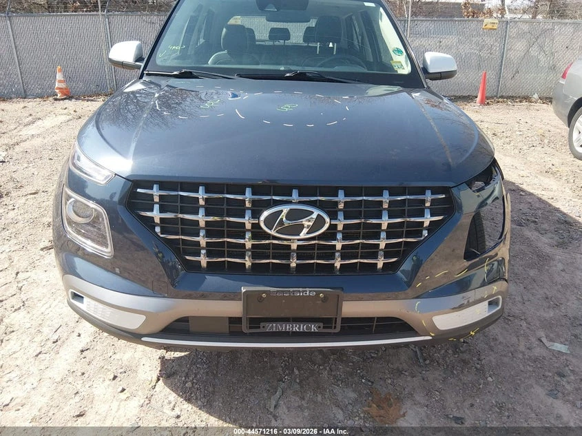 Hyundai Venue 1.6L I-4 DOHC, VVT, 121HP Front Wheel Drive, снимка 13 - Автомобили и джипове - 53989674