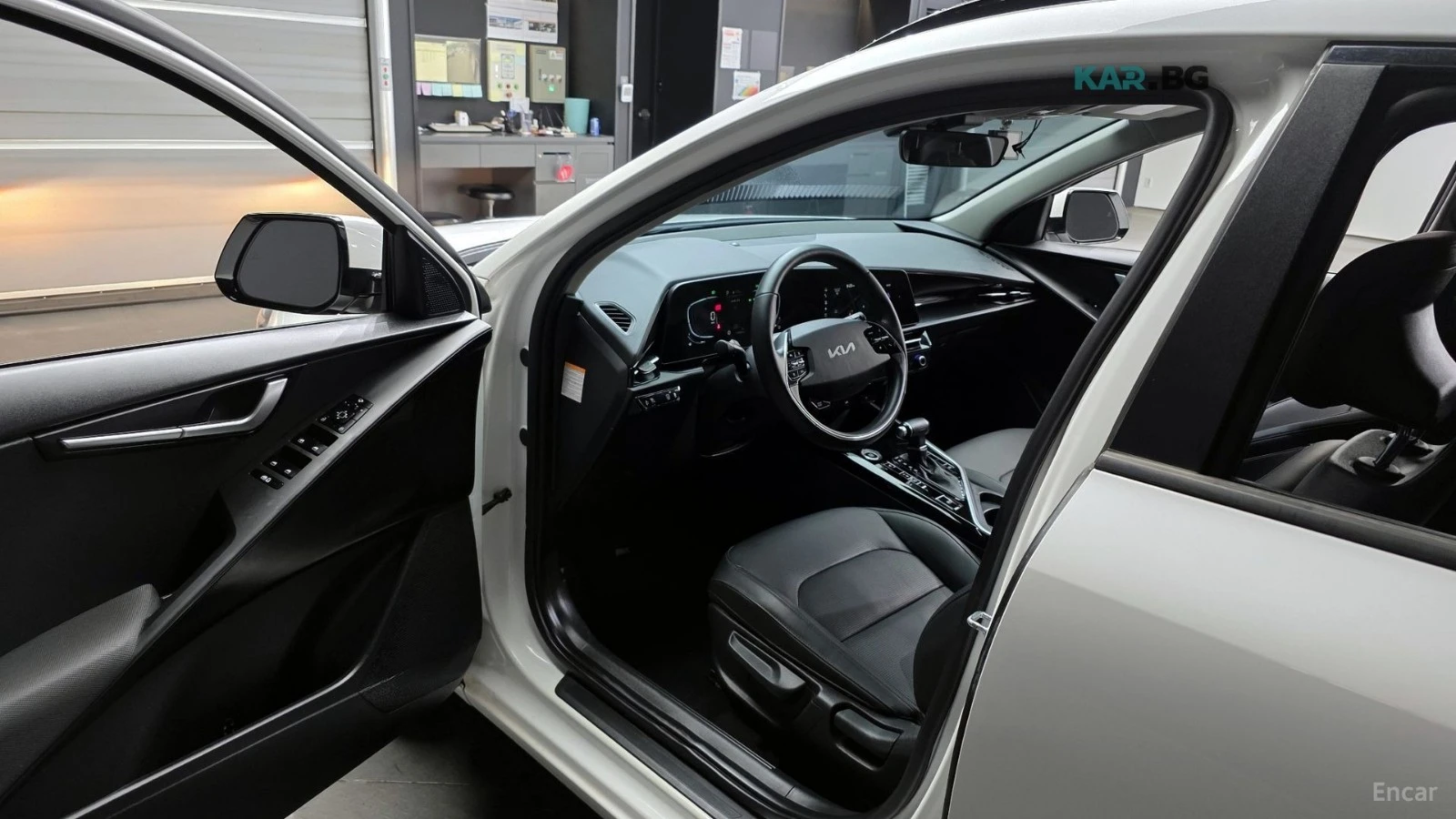 Kia Niro * TRENDY* HYBRID* КОЖА* ПОДГРЕВ* КАМЕРА* NAVI* LED, снимка 10 - Автомобили и джипове - 55029230