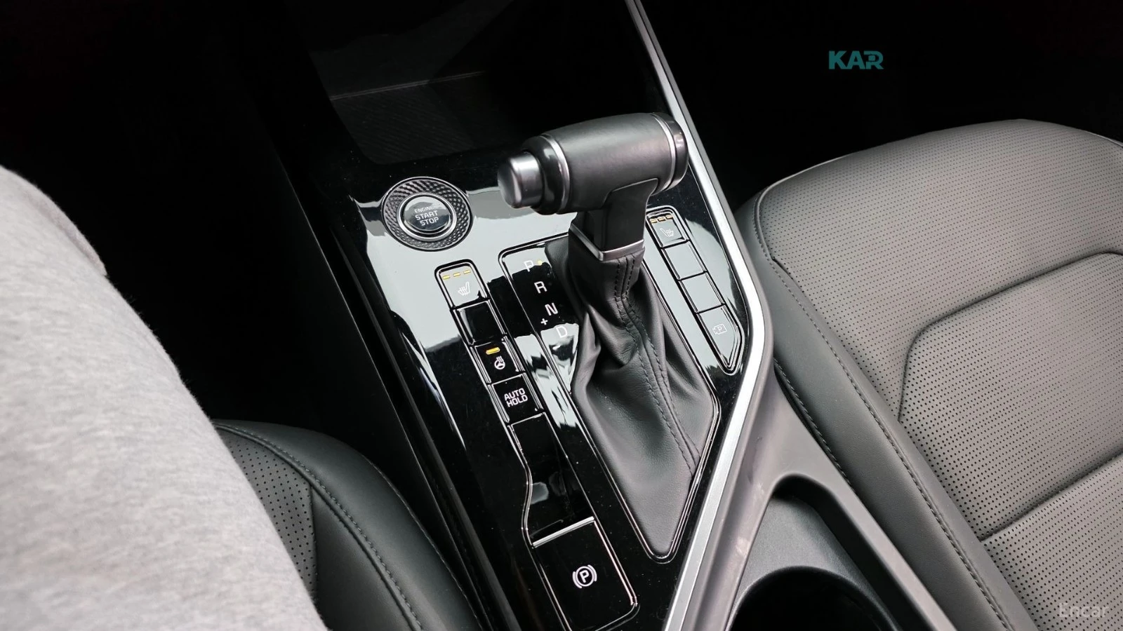 Kia Niro * TRENDY* HYBRID* КОЖА* ПОДГРЕВ* КАМЕРА* NAVI* LED, снимка 9 - Автомобили и джипове - 55029230