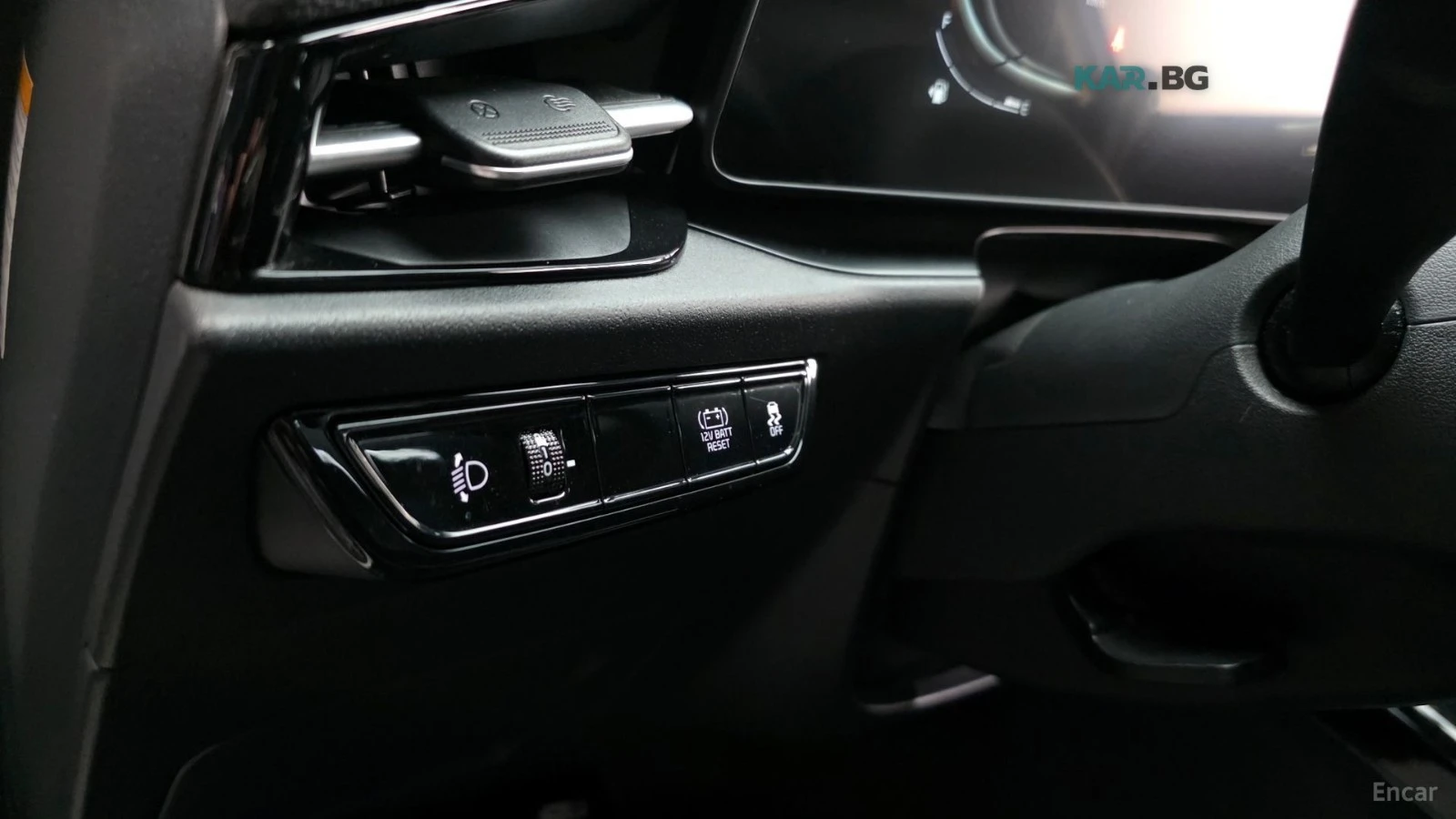 Kia Niro * TRENDY* HYBRID* КОЖА* ПОДГРЕВ* КАМЕРА* NAVI* LED, снимка 15 - Автомобили и джипове - 55029230