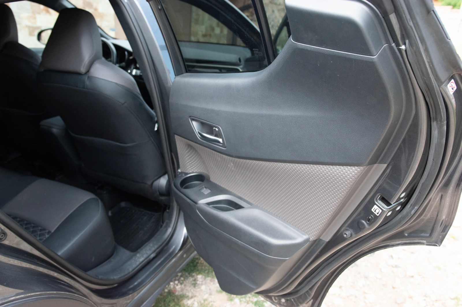 Toyota C-HR, снимка 5 - Автомобили и джипове - 55036183