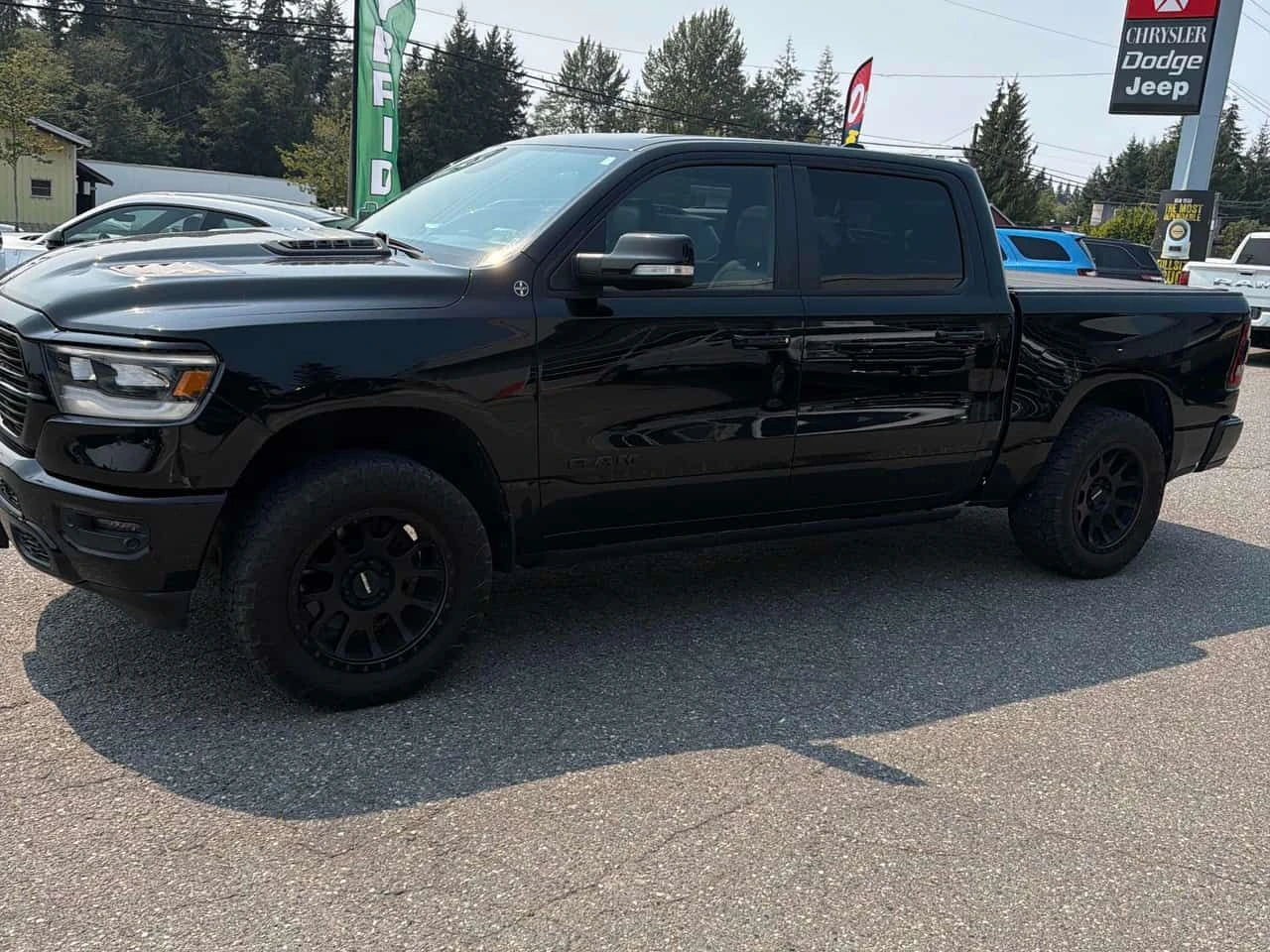 Dodge RAM 1500 * Sport * CARFAX * ОТ ПРЕДСТАВИТЕЛСТВО НА DODGE, снимка 2 - Автомобили и джипове - 55679186