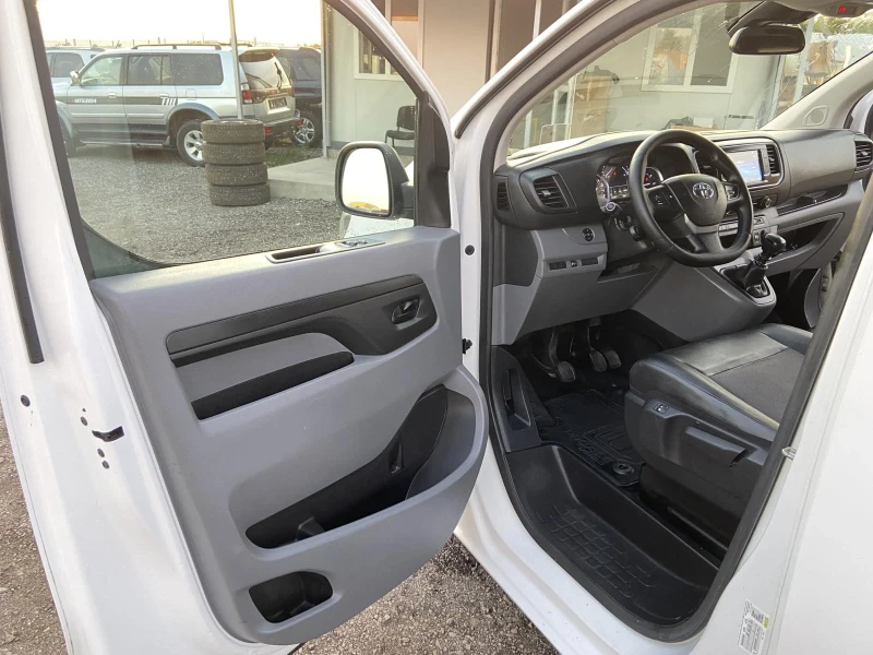 Toyota Proace Навигация  Блутут  категория Евро 6, снимка 11 - Бусове и автобуси - 51513488