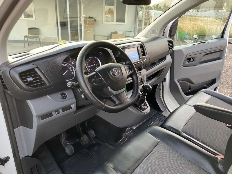 Toyota Proace Навигация  Блутут  категория Евро 6, снимка 10 - Бусове и автобуси - 51513488
