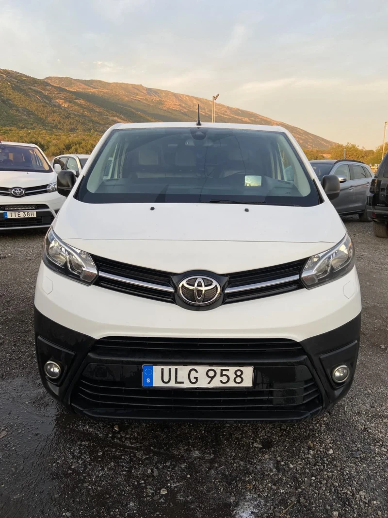 Toyota Proace Навигация  Блутут  категория Евро 6, снимка 3 - Бусове и автобуси - 51513488