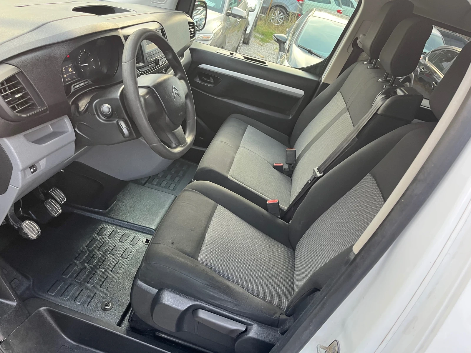 Citroen Jumpy 2.0HDI Combiniran 6 mesta - изображение 9