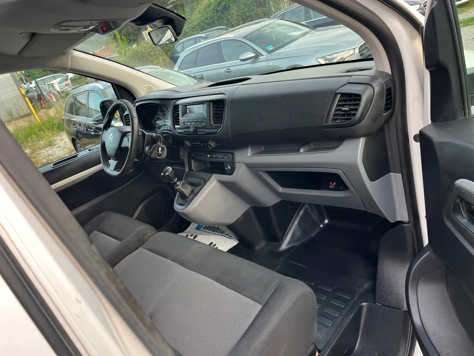 Citroen Jumpy 2.0HDI Combiniran 6 mesta - изображение 10