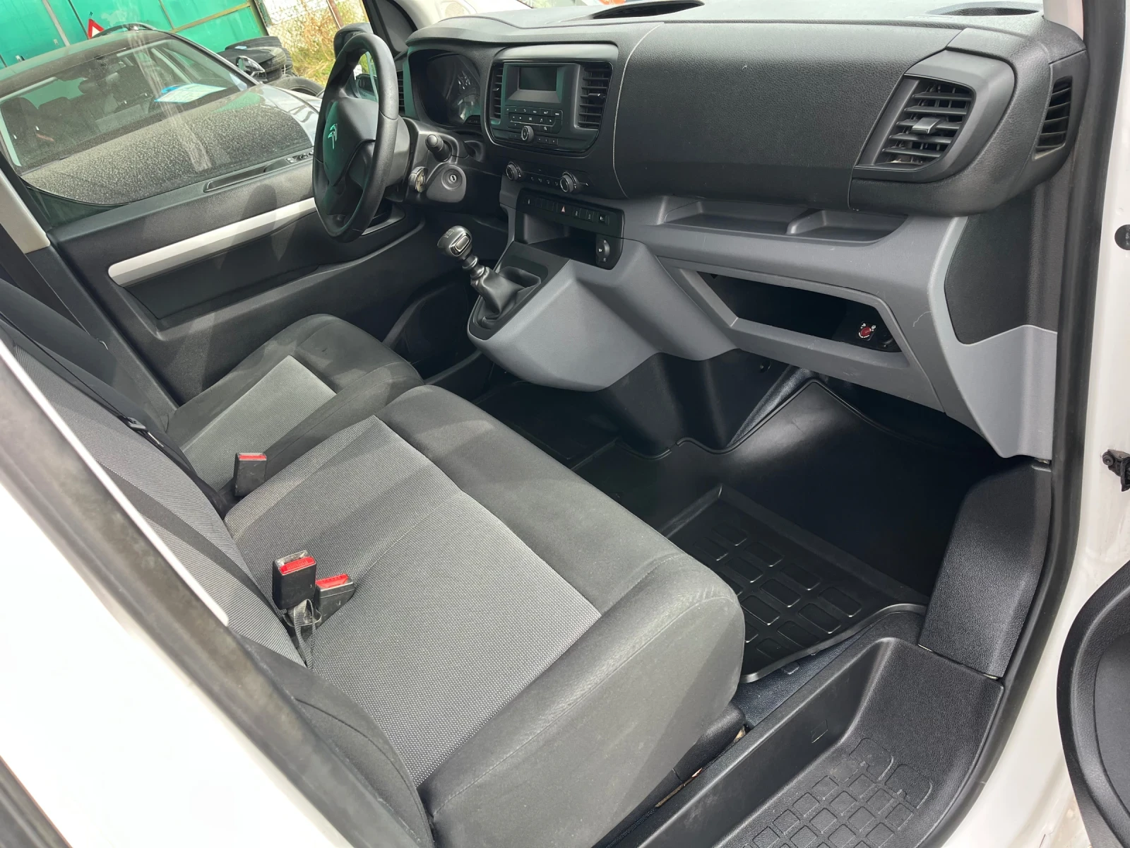 Citroen Jumpy 2.0HDI Combiniran 6 mesta - изображение 10