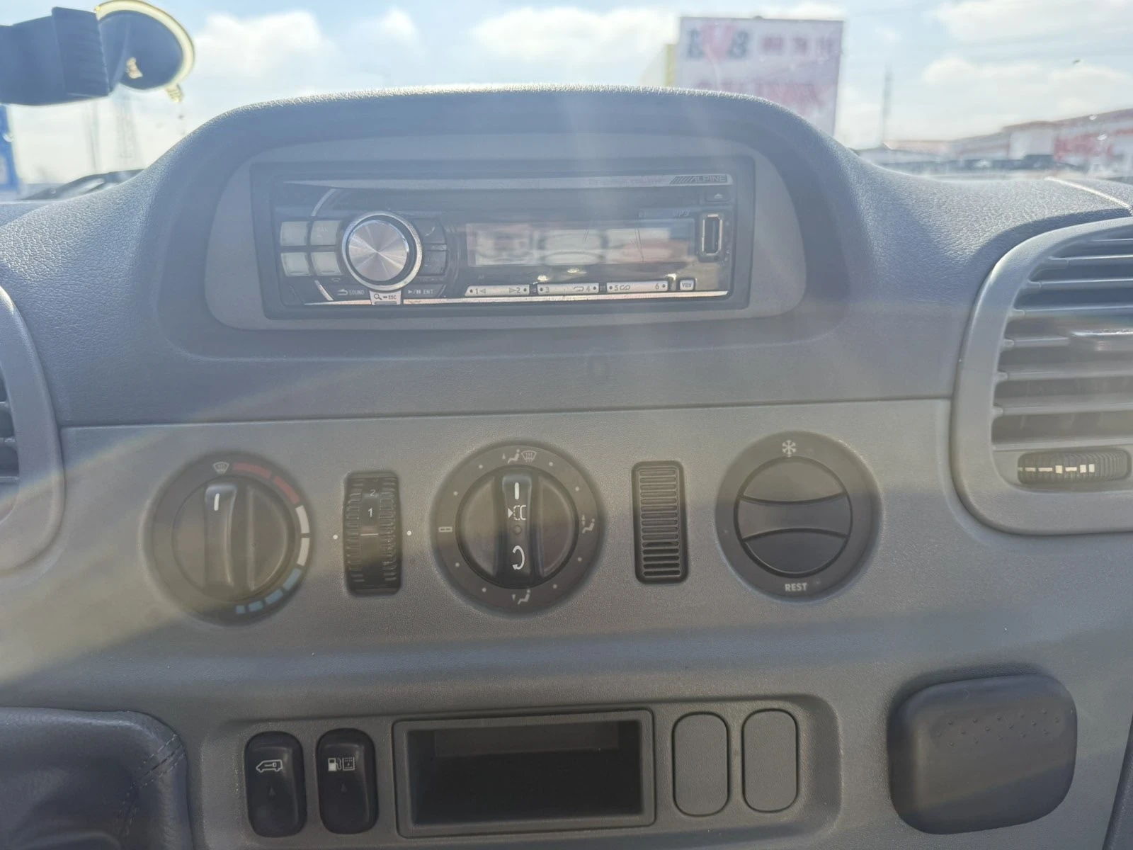 Mercedes-Benz Sprinter 413, снимка 9 - Бусове и автобуси - 53780867