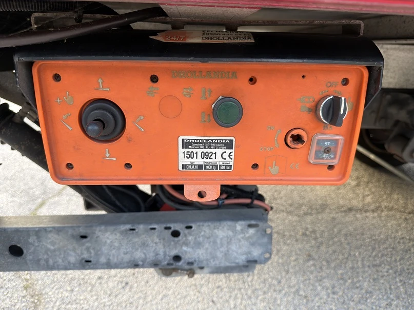 Iveco Daily 35C17* HI-MATIC* БОРД 1000кг* ДВ.ПАКЕТ РЕСОРИ* N1, снимка 8 - Бусове и автобуси - 55780939