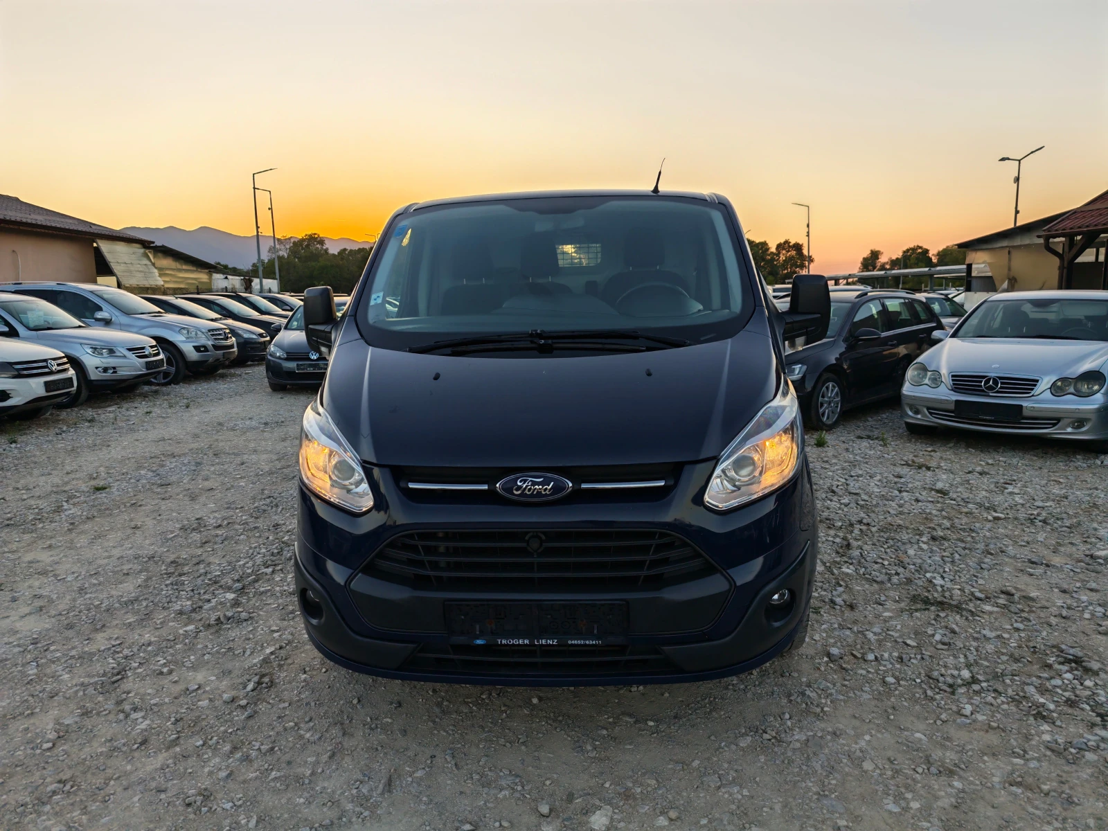 Ford Transit Custom 2.2 дизел, снимка 2 - Бусове и автобуси - 56016041