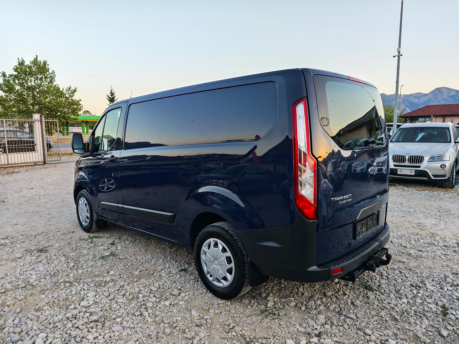 Ford Transit Custom 2.2 дизел, снимка 9 - Бусове и автобуси - 56016041