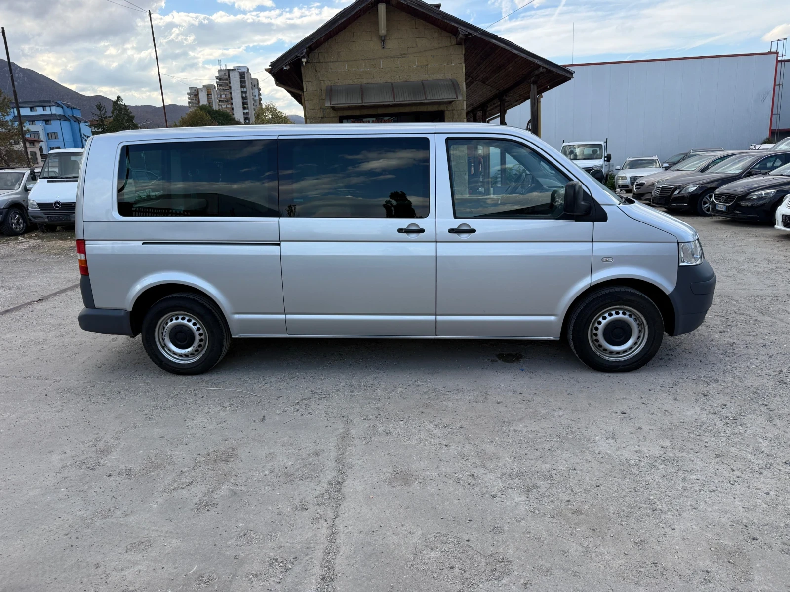 VW T5 2.5 tdi Caravelle 8+ 1 | Mobile.bg � ����������� 5
