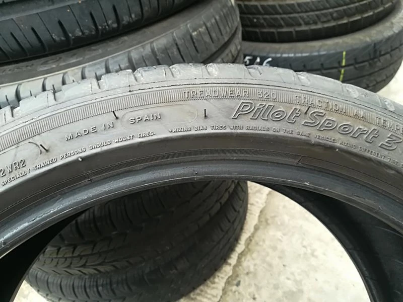 Гуми Летни 225/40R18, снимка 5 - Гуми и джанти - 21506219