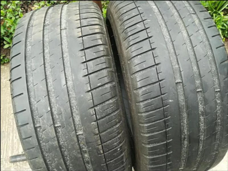 Гуми Летни 225/40R18, снимка 7 - Гуми и джанти - 21506219