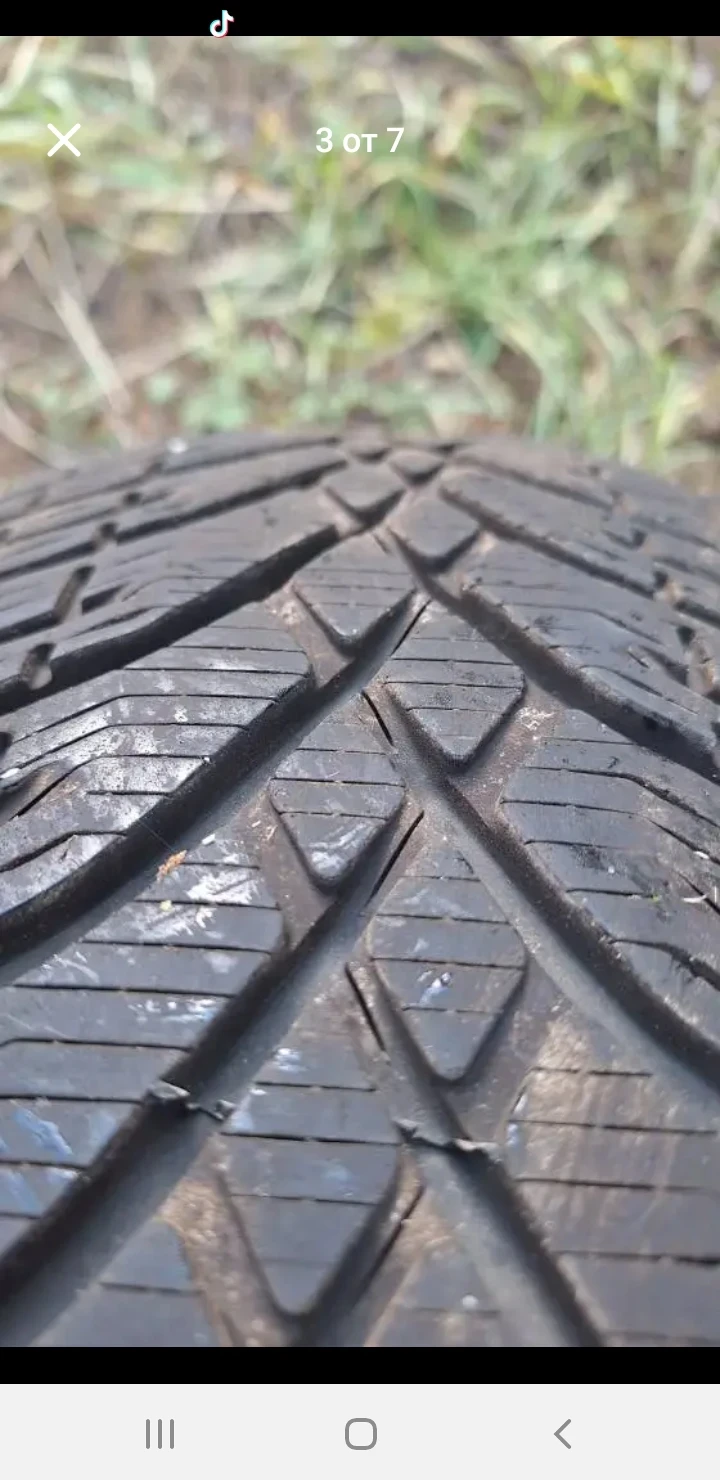 Гуми Зимни 215/65R16, снимка 3 - Гуми и джанти - 52369471