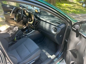 Toyota Auris, снимка 10