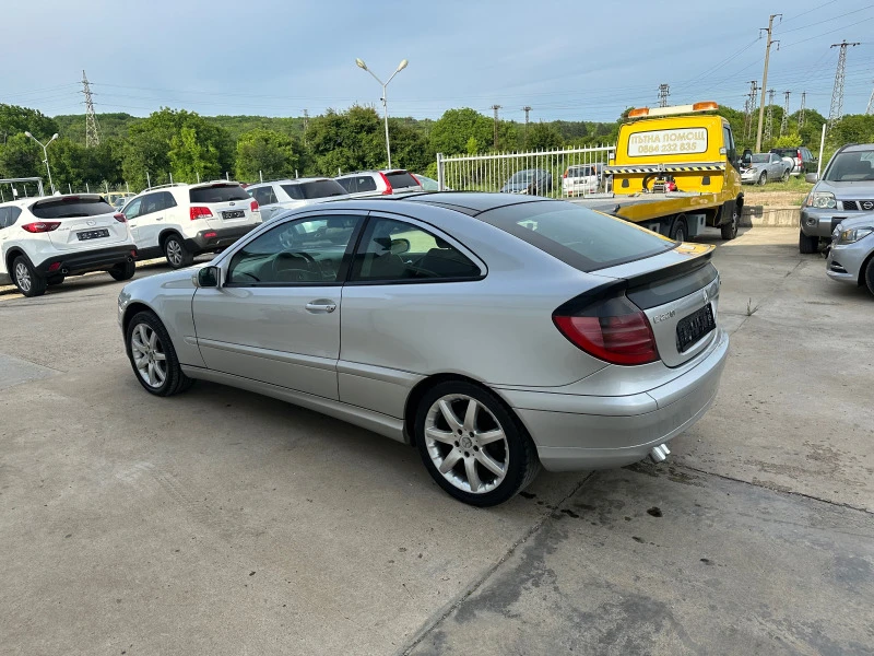 Mercedes-Benz C 220 2.2cdi *Панорама*UNIKAT*, снимка 4 - Автомобили и джипове - 41057858