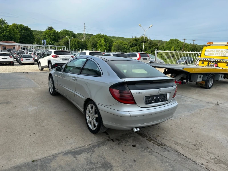 Mercedes-Benz C 220 2.2cdi *Панорама*UNIKAT*, снимка 5 - Автомобили и джипове - 41057858