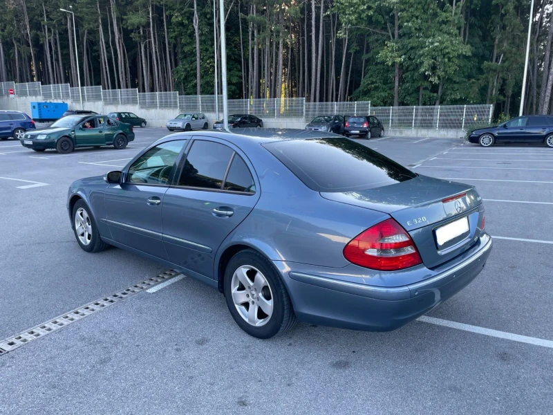 Mercedes-Benz E 320, снимка 3 - Автомобили и джипове - 47344705