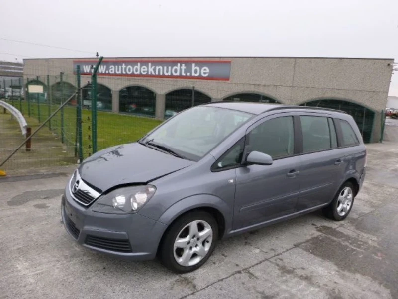 Opel Zafira, снимка 1 - Автомобили и джипове - 48342374