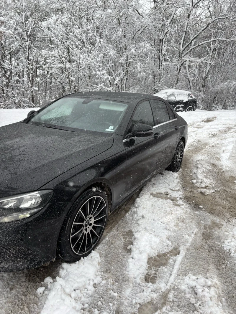 Mercedes-Benz E 200, снимка 9 - Автомобили и джипове - 48723000