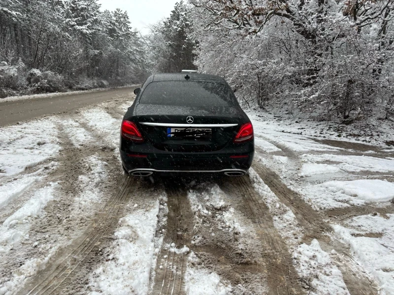 Mercedes-Benz E 200, снимка 10 - Автомобили и джипове - 48723000