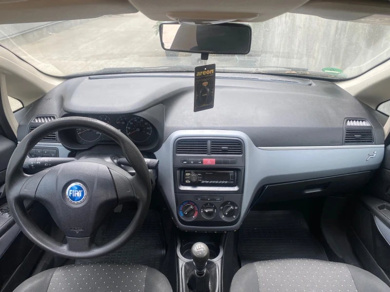 Fiat Punto 1.2i clima, снимка 8 - Автомобили и джипове - 52475983